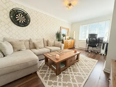 Borehamwood, WD6