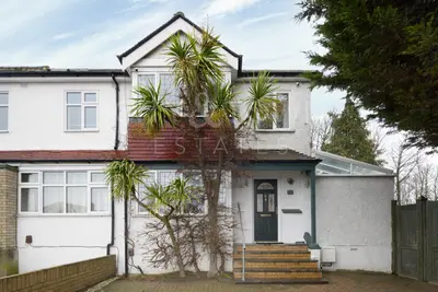 Moore Avenue, Grays, RM20