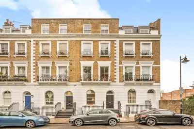 Arundel Square, Islington, N7
