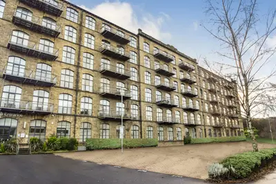 Low Westward Lane, Huddersfield, HD7