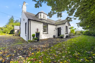 Glasgow Road, Fenwick, KA3