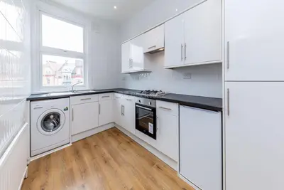 Hanley Road, N4