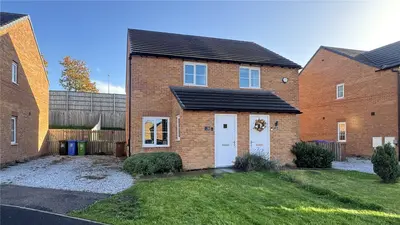 Constable Drive, Hill Top Park, OL11