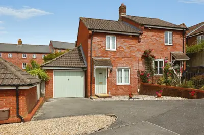 Honeymead Lane, Sturminster Newton, DT10