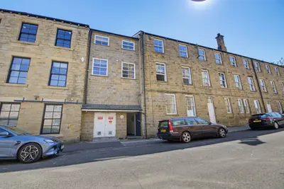Bar Street, Batley, WF17