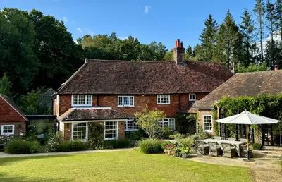 Newbridge, Colemans Hatch, Hartfield, East Sussex, TN7 4ES