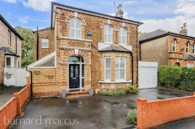 Ross Road, Wallington