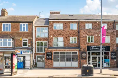 Flat 5, Capital House, 454 Larkshall Road, London