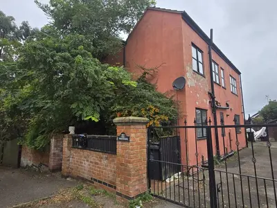 Carlton Vale Close, Carlton, Nottinghamshire, NG4