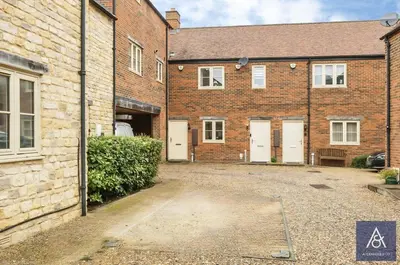 Print Works Close, Brackley, NN13