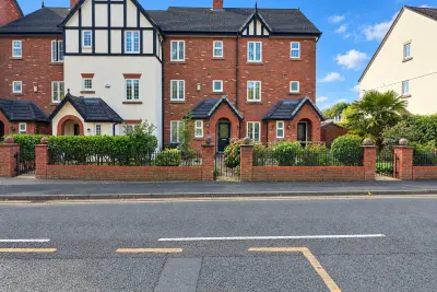 Sutton Close, Nantwich