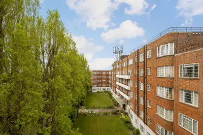 Wyke Road, Raynes Park, SW20
