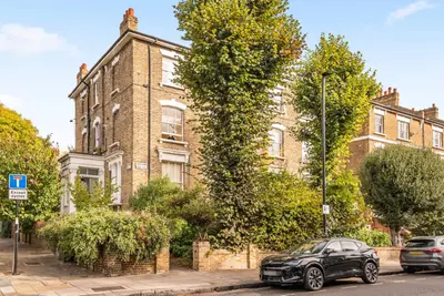 Caversham Road, London, NW5