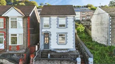 Caerphilly Road, Senghenydd, CF83
