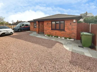 Selsdon Close, Kidderminster, Worcestershire, DY11 6BD