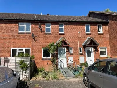 Bridgestone Drive, Bourne End SL8 5XG