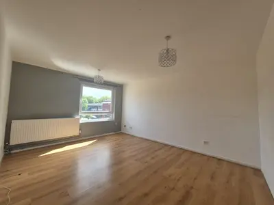 Kerswell close, N15