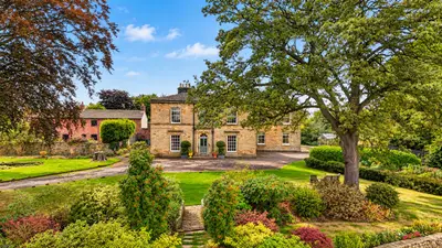 Emley Woodhouse, Huddersfield, HD8