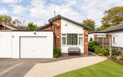 Severnwood Gardens, Severn Beach, BS35