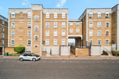Rotherhithe Street, London, SE16