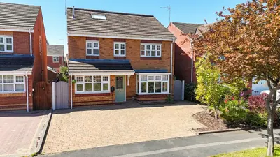 Ebony Close, Stafford, ST16