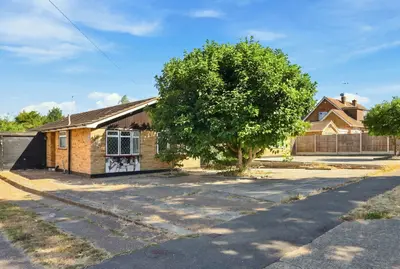 Highcliffe Road, Wickford, SS11 8JX