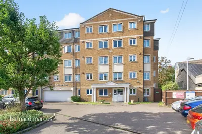 High Street, Feltham, TW13