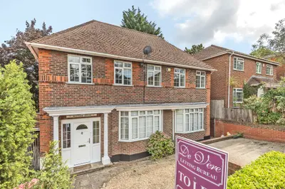 Mowbray Rd, New Barnet, EN5