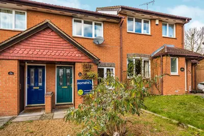Broad Hinton, Twyford, RG10