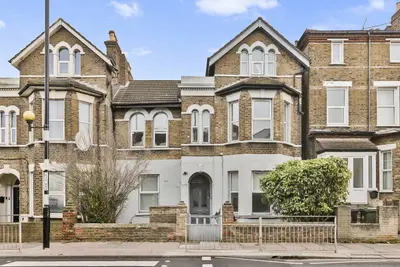 Hither Green Lane, Hither Green, London, SE13 6QF