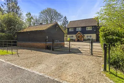 Roundals Lane, Hambledon, Godalming, Surrey, GU8 4EA