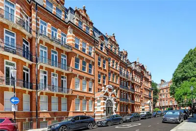 Kensington Court Mansions, London, W8 5DT