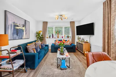 Montagu Crescent, Redhill, RH1