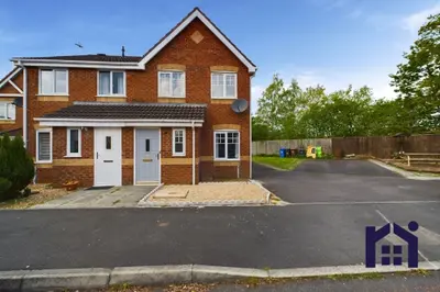 Ambledene, Bamber Bridge, Preston, PR5 8JR
