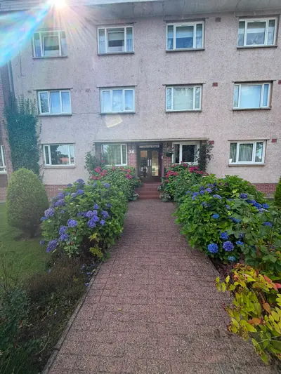 Castleton Court, Newton Mearns, G77
