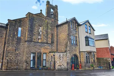Kirkgate, Birstall, WF17