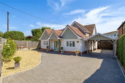 Gillingham Road, Milford on Sea, Lymington, Hampshire, SO41