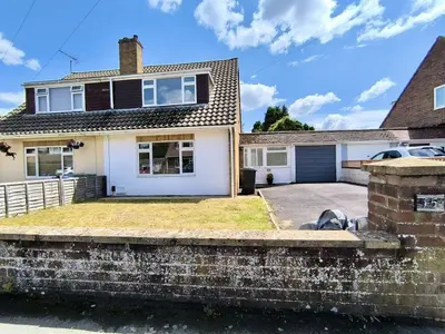 Highbury Park, Warminster, BA12