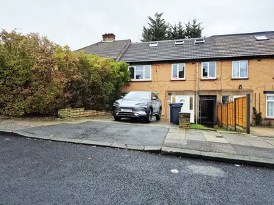 Fairmead Crescent, HA8