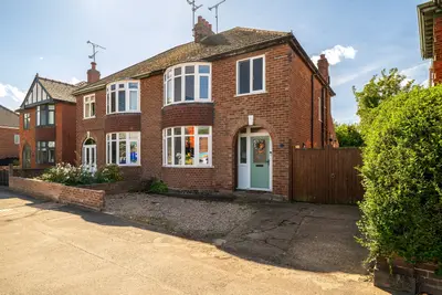 148 Carholme Road, Lincoln, LN1 1SH