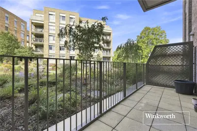 Medawar Drive, Mill Hill East, London, NW7