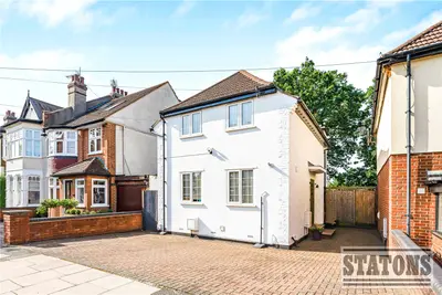 Queens Avenue, Whetstone, London, N20 0JB