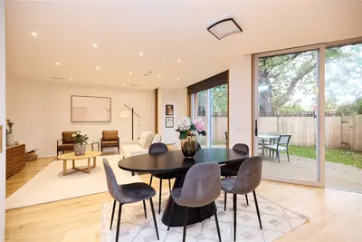 Crowntree Mews, London, NW7