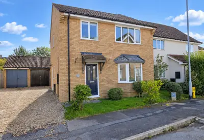 Dove House Close, Godmanchester, PE29