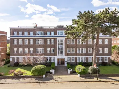 The Downs, London, SW20