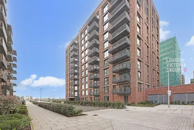 Cedrus Avenue, Southall