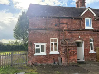 Shirlowe Farm Cottages, Telford, TF6