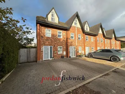 Whirley Road, Macclesfield, SK10