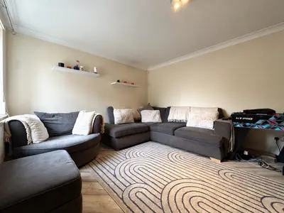 Magennis Close- SILVER SUB, Gosport, PO13