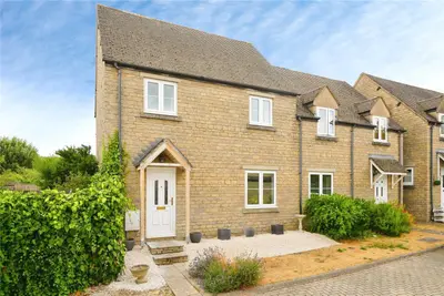 Pound Lane, Little Rissing, GL54